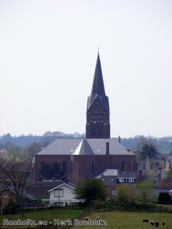 De Kerk van Bocholtz op 01-01-2008 vanaf de Dellender